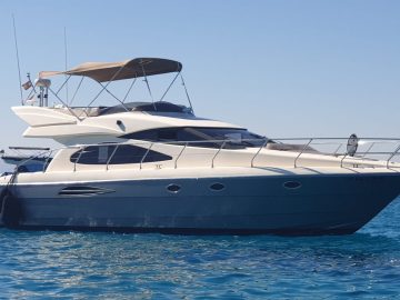 Ibiza boat rental Yacht Nova 21m